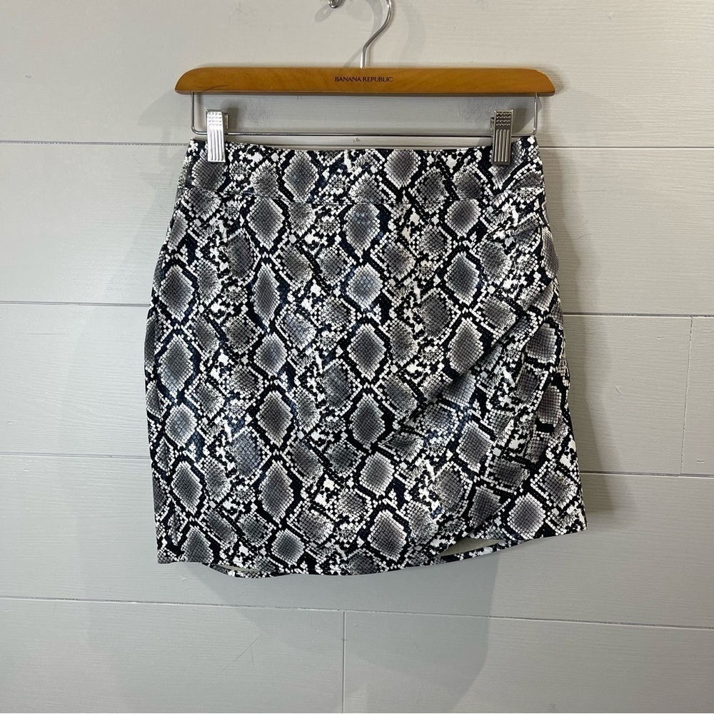 Kendall & Kylie | Snakeprint Mini Skirt